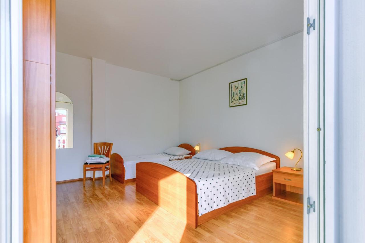 Apartmani Vukicevic 沃迪切 外观 照片